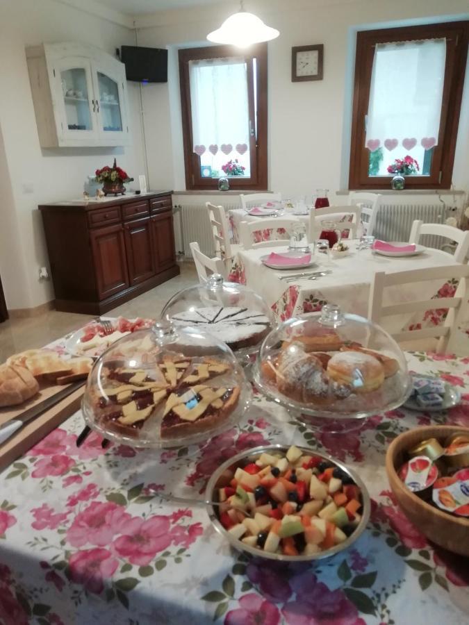 B&B La Casa Di Loretta Paderno Екстер'єр фото